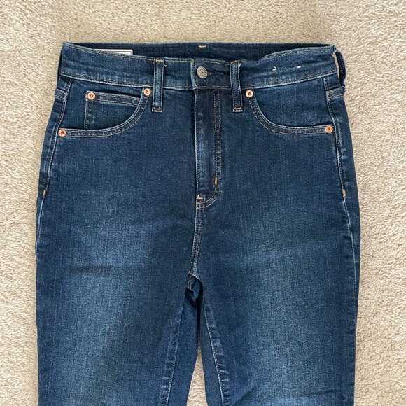 GAP High Rise Kick Fit Jeans – Dark Wash, Size 4L, Stretch Denim - Picture 4 of 10